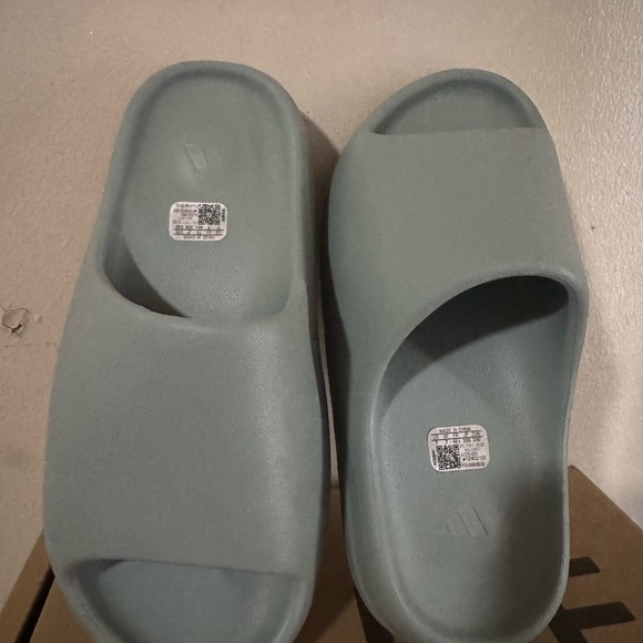 Adidas Slides - Salt - Picture 2 of 8